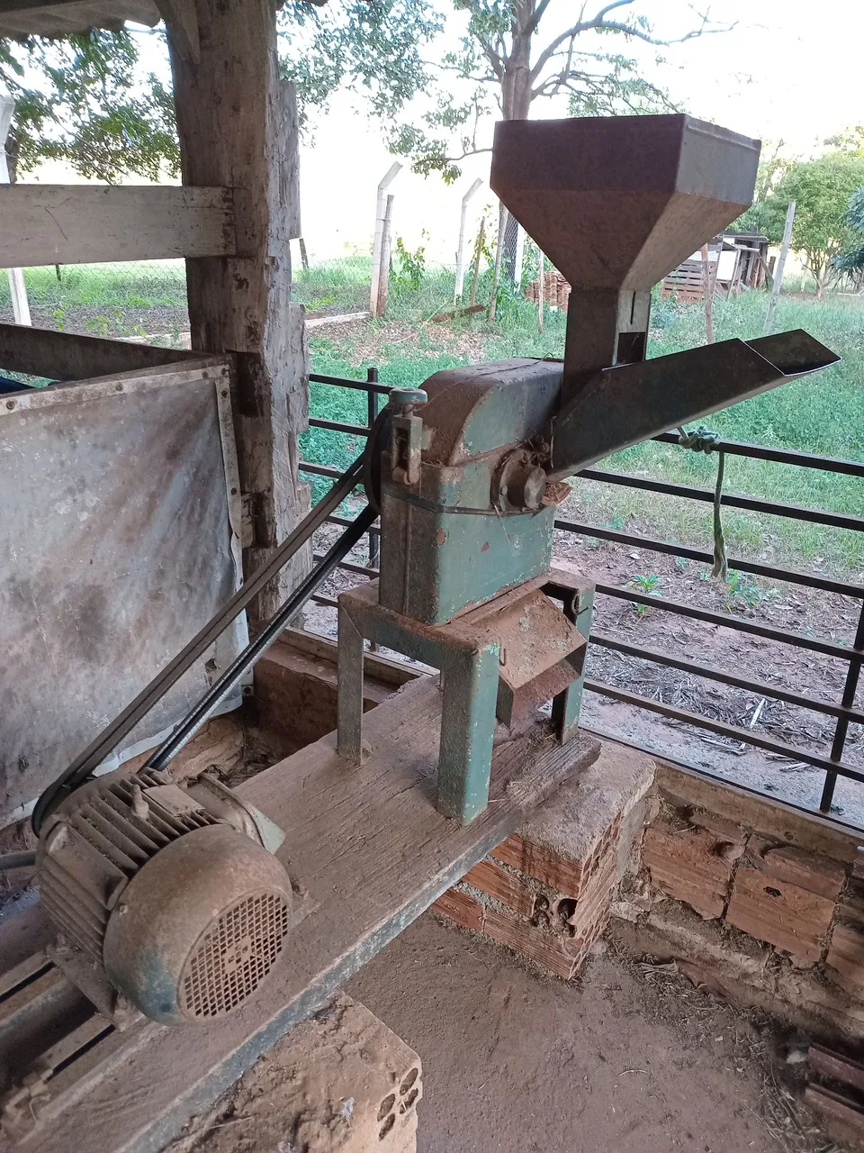 Triturador trifásico