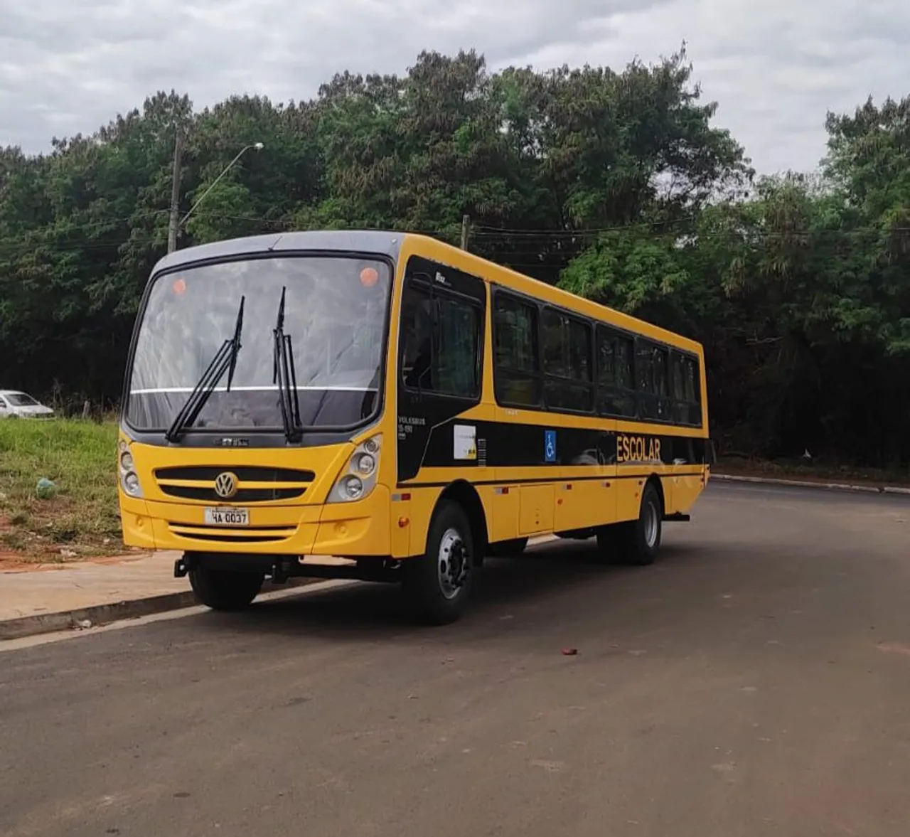 Ônibus escolar 60 lugares
