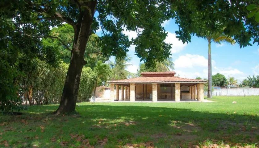 ALUGA-SE Chácara com 10.000m², Casa Mobiliada, Piscinas, Salão e Área de Lazer Completa - Foto 6