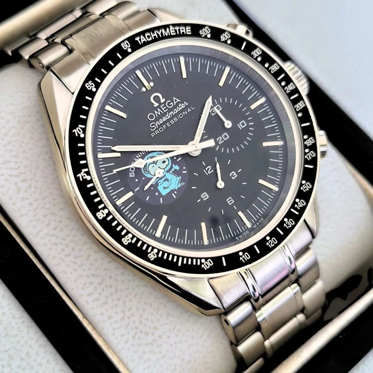 Omega Speedmaster Snoopy 50th Anniversary - Foto 3