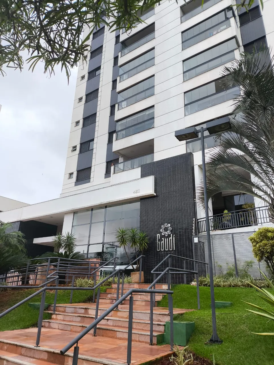 Imóvel para venda com 97 metros quadrados com 3 quartos em Jardim dos Estados - Campo Gran
