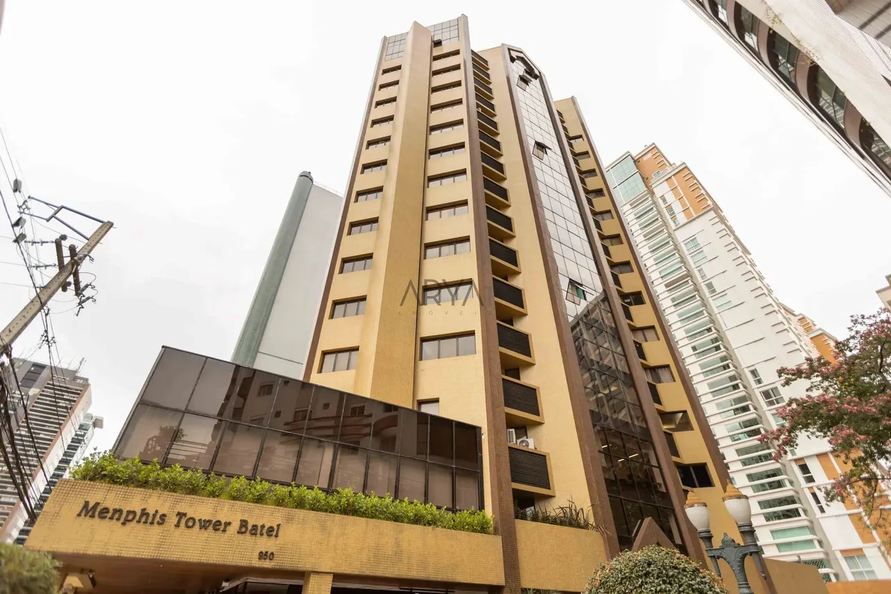 Sala comercial à venda no Batel ARYA1