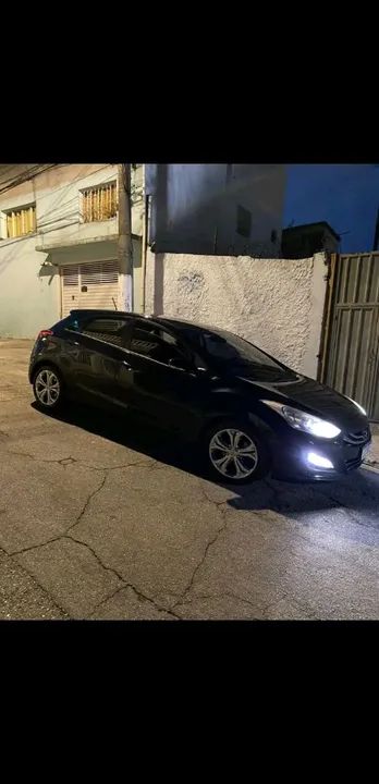 Hyundai i30 2015 automático, tudo eletrônico, 3 modos de pilotagem, 4 pneus zeros, integro