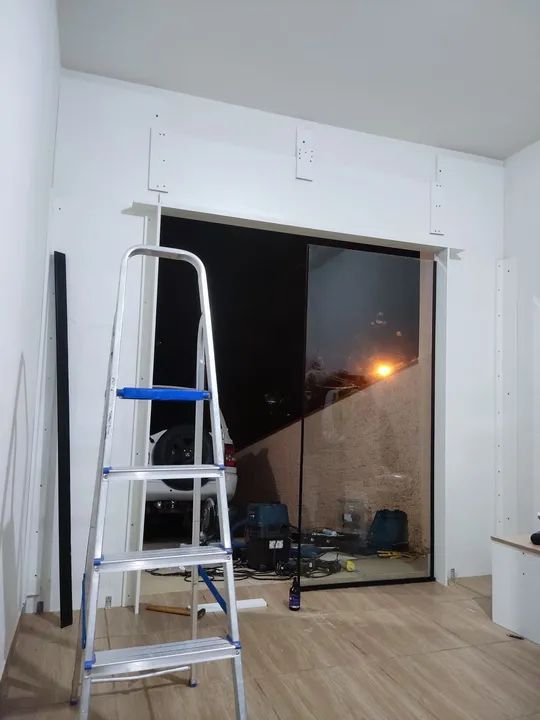 Montagem e desmontagem de móveis sob medida/loja  - Foto 2