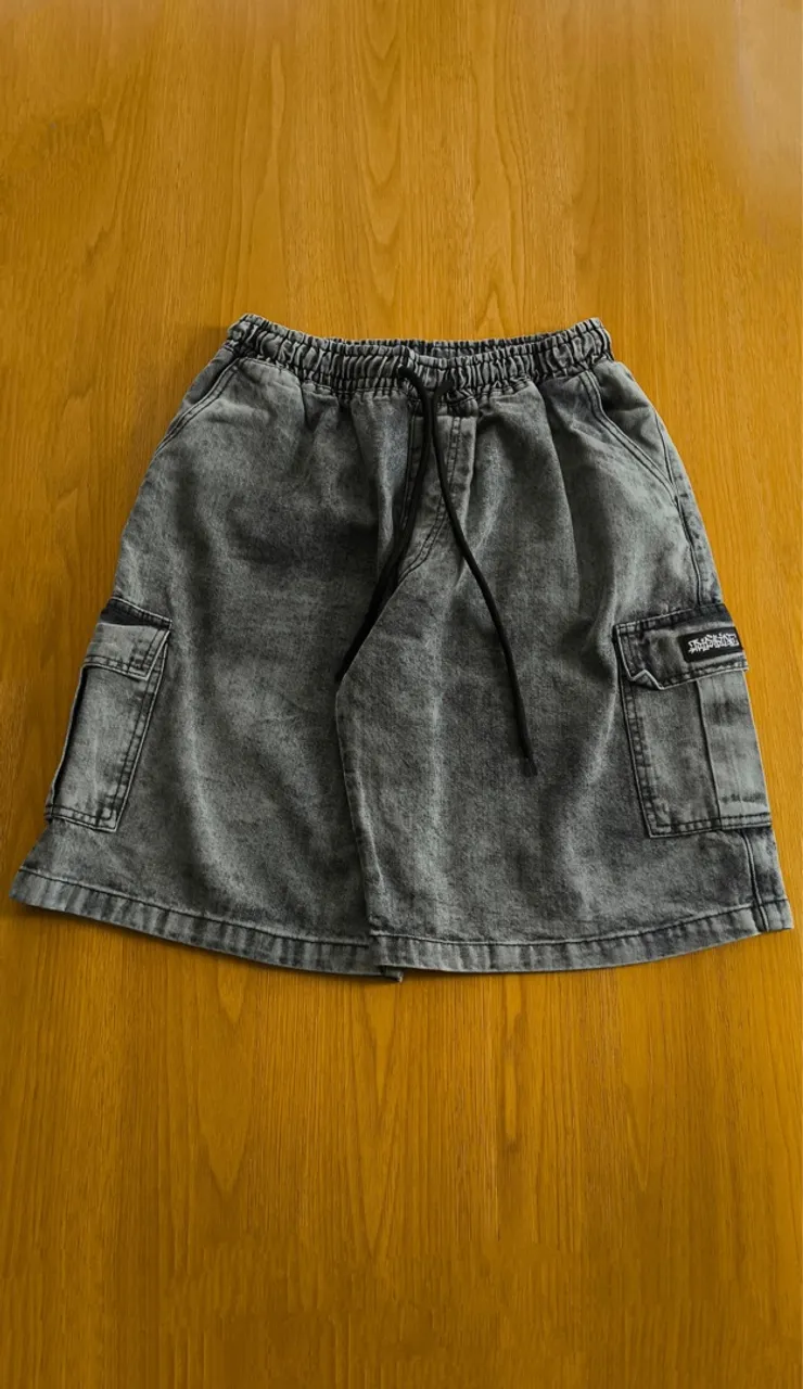 Short Jeans Cargo Cinza