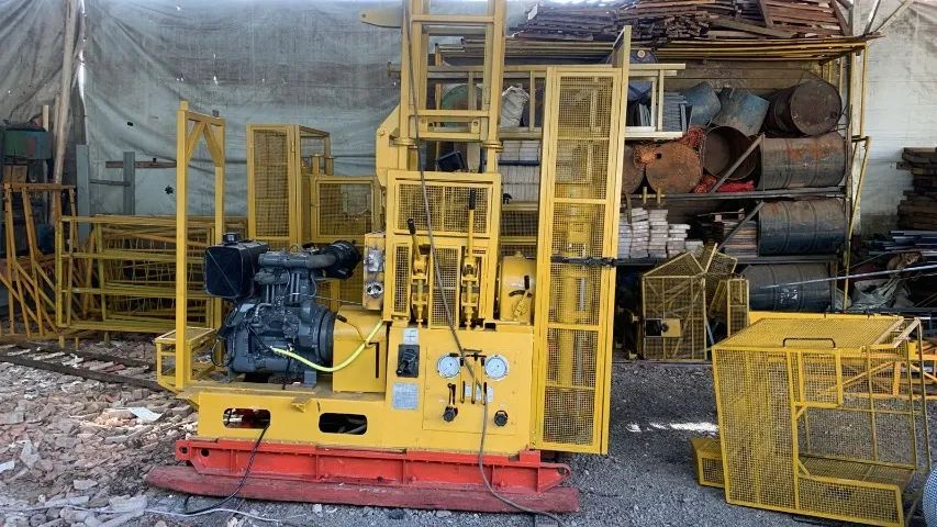 Máquina de Sondagem GXY-2C com Mandril - Excelente Estado