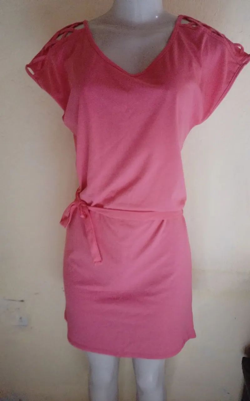 Vestido com detalhes no ombro - Foto 3