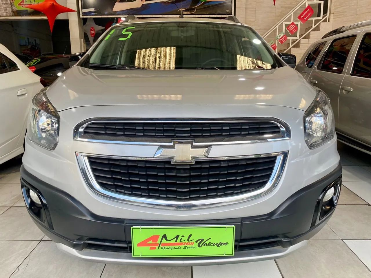 Chevrolet Spin 2015 1.8 activ 8v flex 4p automático