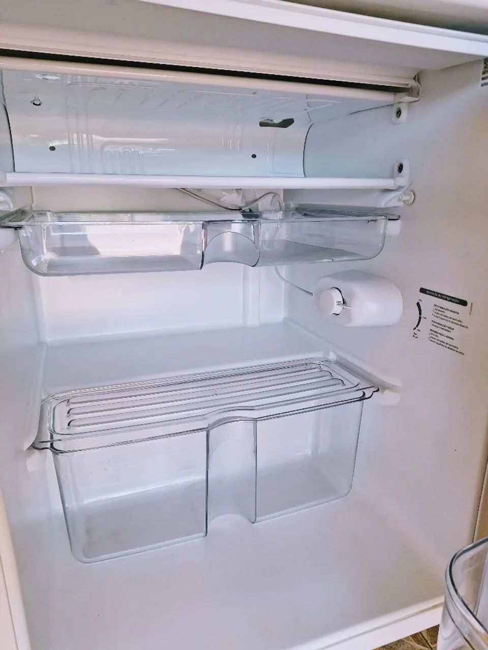 Frigobar Brastemp Retrô Branco 127v _ usado - Foto 4