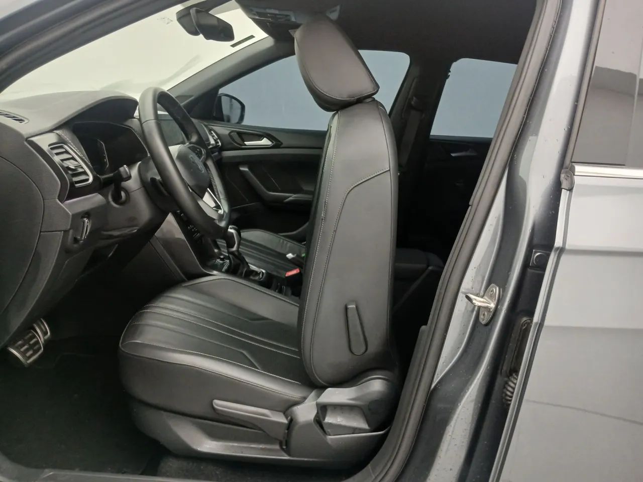 Volkswagen T-Cross Highline 1.4 TSI Flex 16V 5P AUT, foto 16 de 18