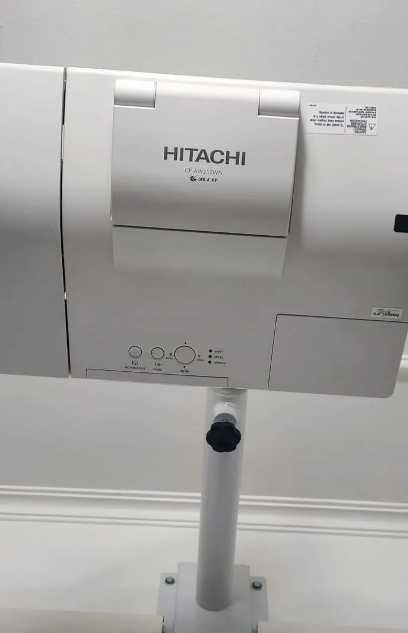 Projetor Hitachi braço curto - Foto 3