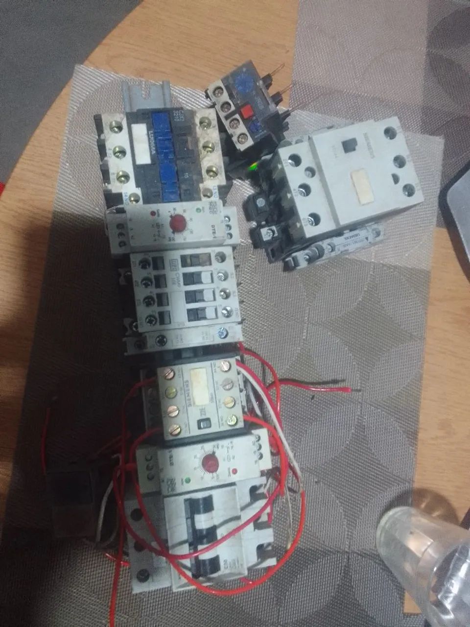Componentes de comandos elétricos  - Foto 3
