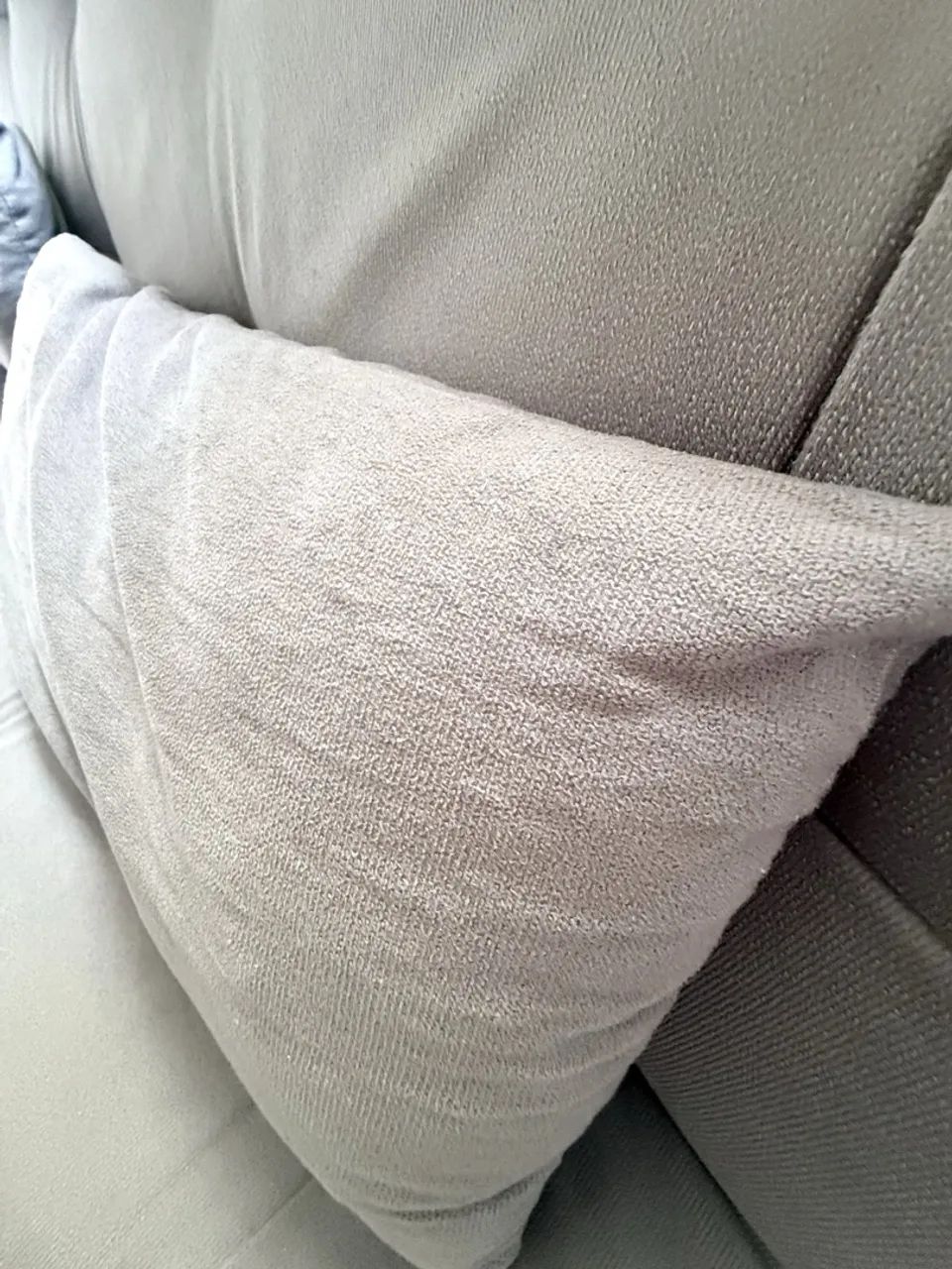 Sofá-Cama Cinza em Suede - Muito Conservado - Foto 4