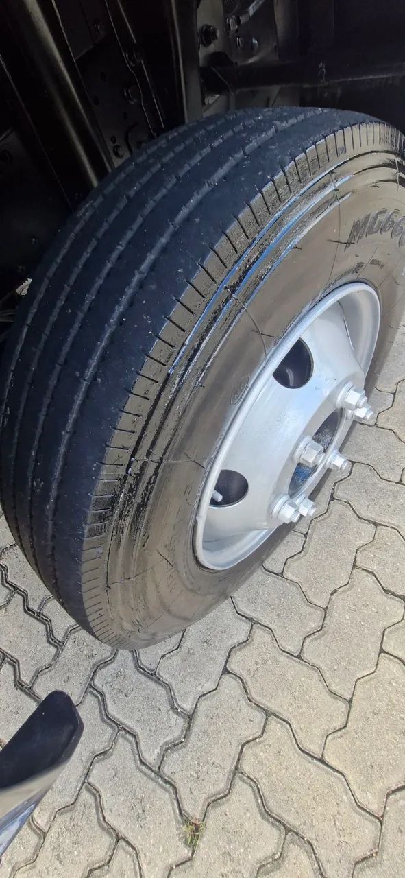 VW delivery 5.150 2015 com baú seco de 5.50 Extra !!! - Foto 12