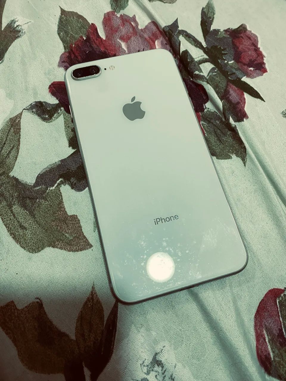 iPhone 8 Plus 64gb - Foto 2