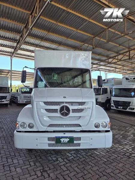 MERCEDES-BENZ ATRON 1319 2013