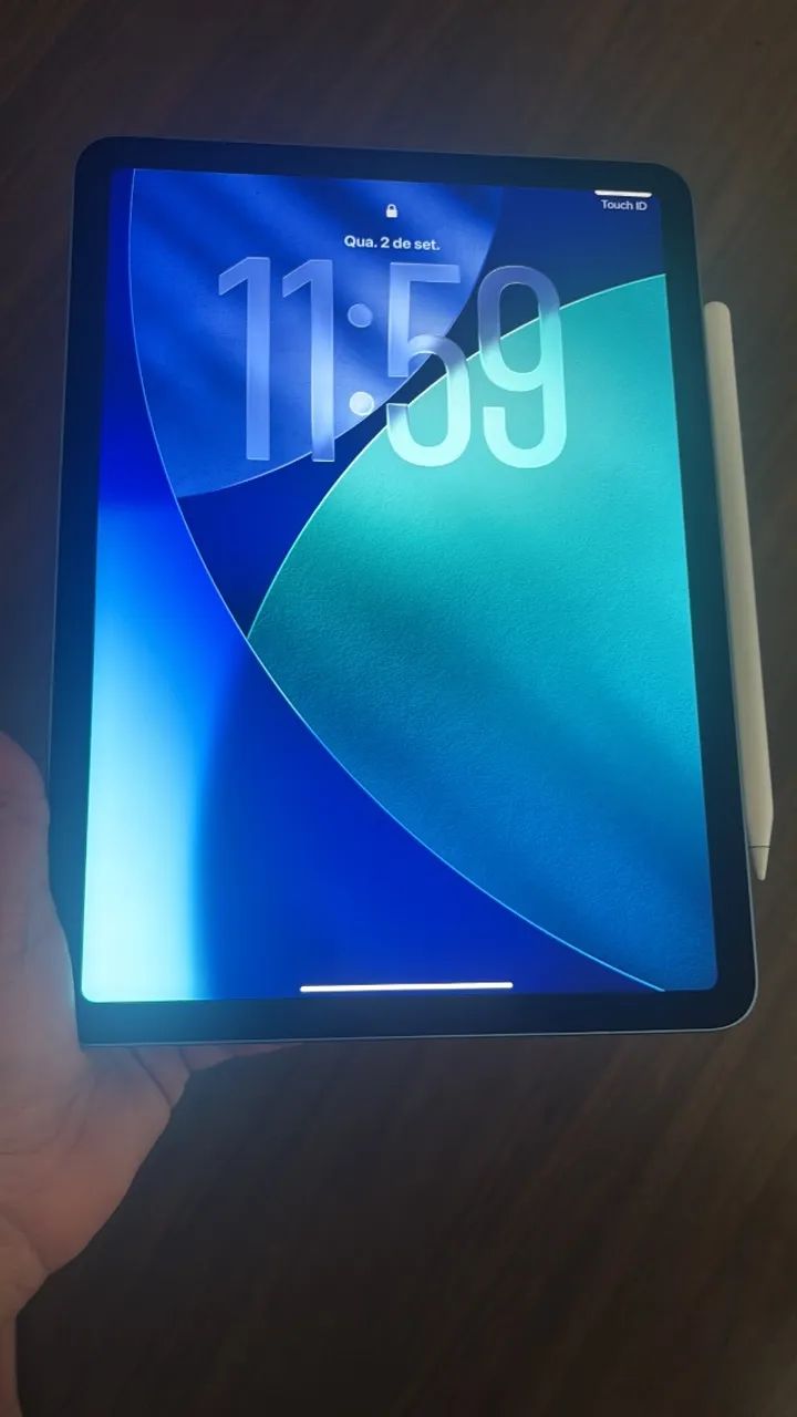 iPad Air 5 (M1, 64GB) Wi-Fi + Apple Pencil 2 - Impecável
