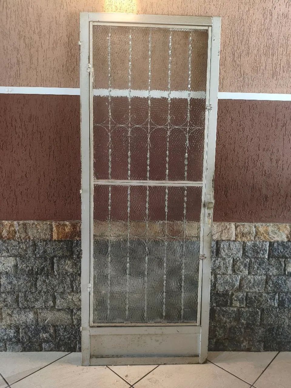 Porta de ferro com vidro 