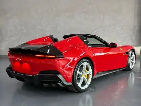 Ferrari 12Cilindri Spider 6.5 V12 830cv, foto 6 de 12