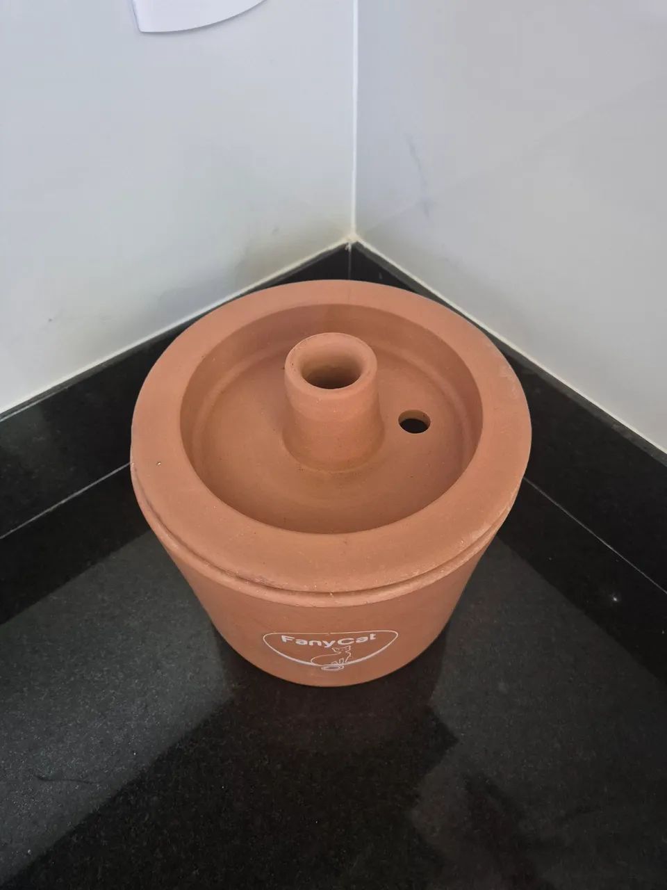 Fonte de água de barro para pets