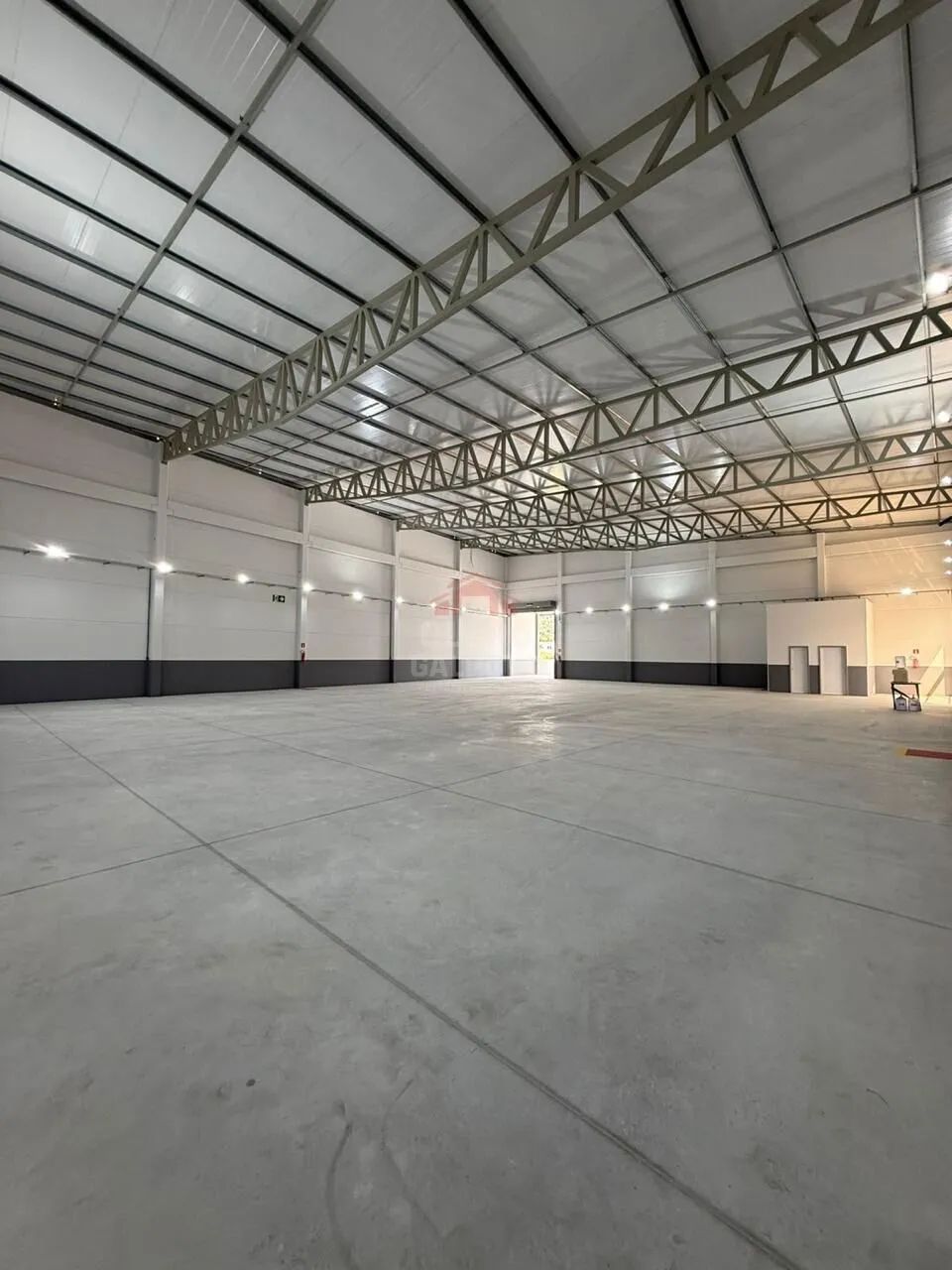GALPÃO 726m² NOVO PARA ALUGAR EM BRUSQUE - Foto 2