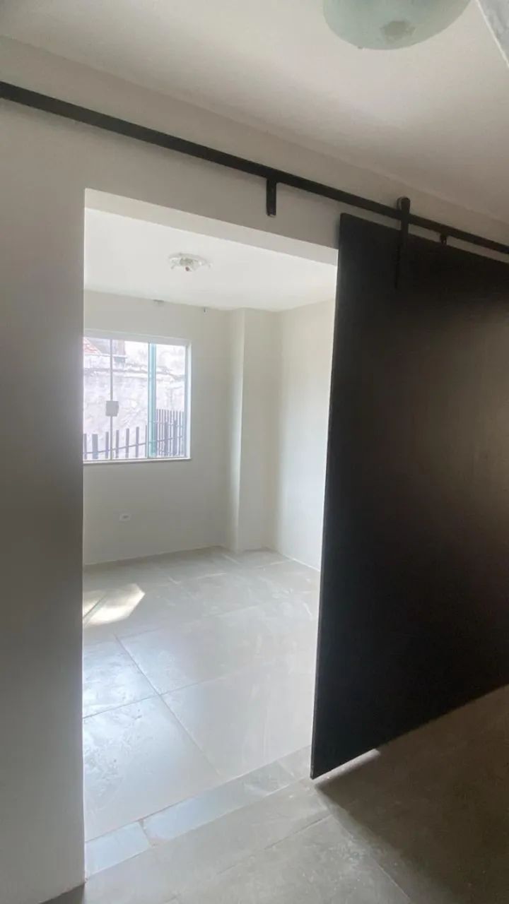 Vendo Casa de 2 Andares, 3 Quartos, Escritório e Sala com pé direito duplo. - Foto 4