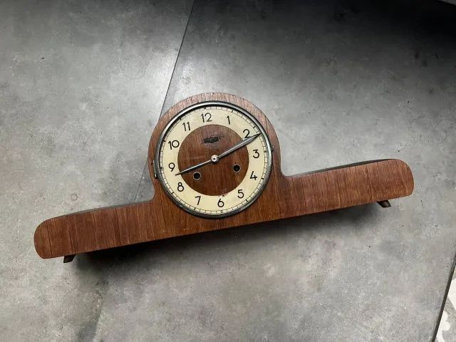 Relógio De Mesa Antigo Schattan - Madeira (Usado)