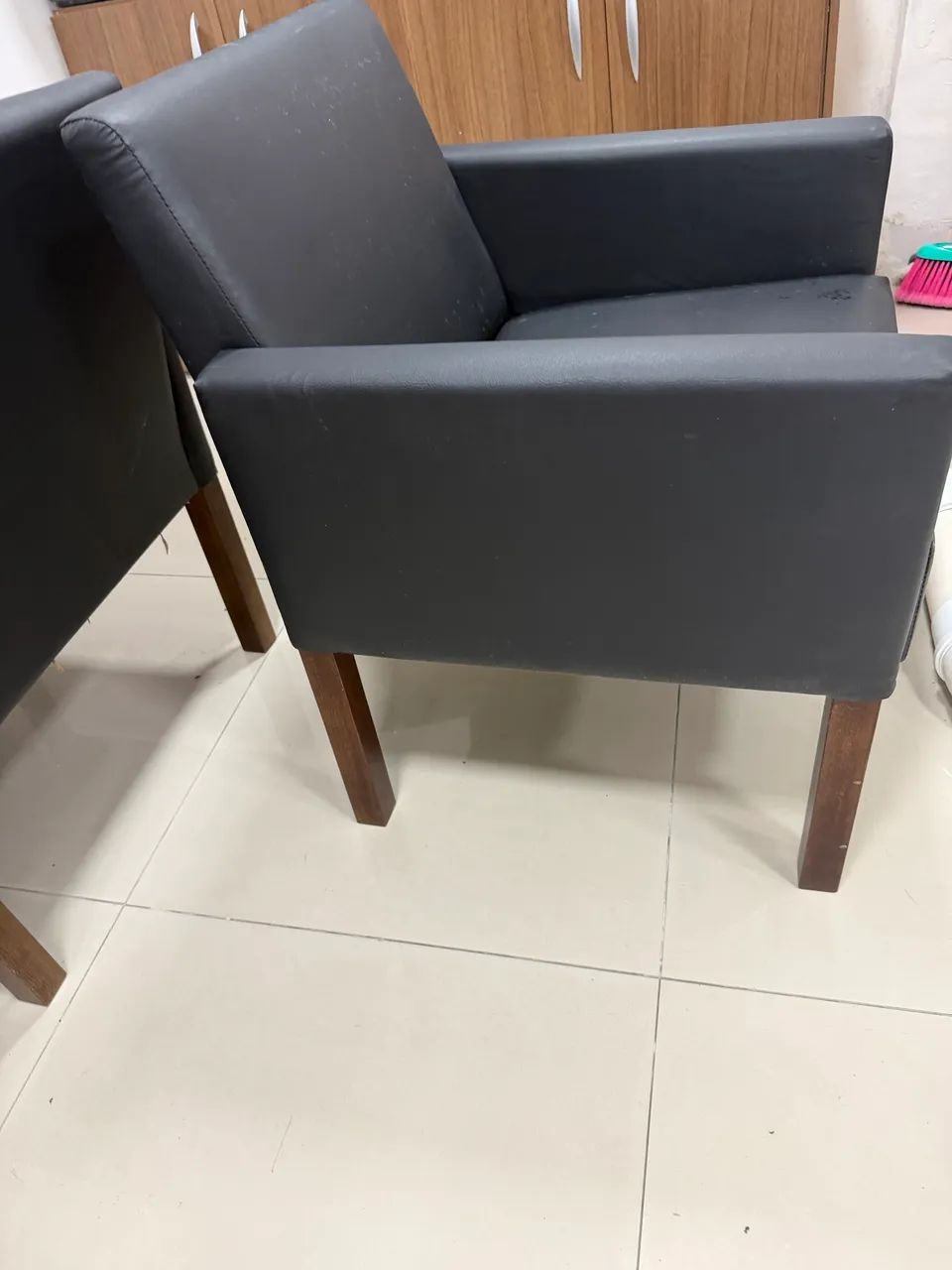 Cadeiras para escritório Jormaq 3 meses de uso - Foto 6