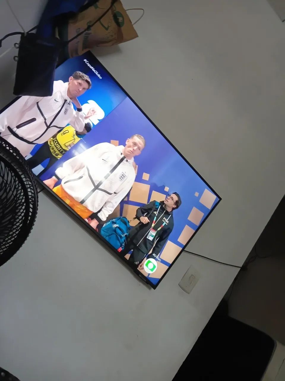 Vender uma TV 43 polegadas 