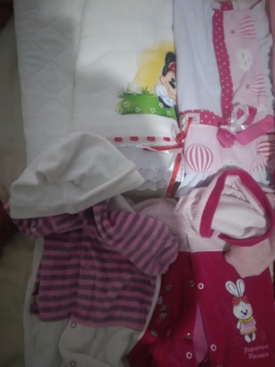 Lote de bebê menina 