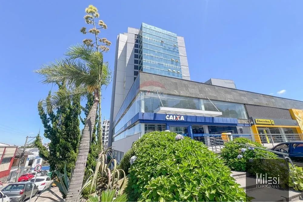 Sala Comercial no Pio X | 79,6m² privativos | 2 vagas