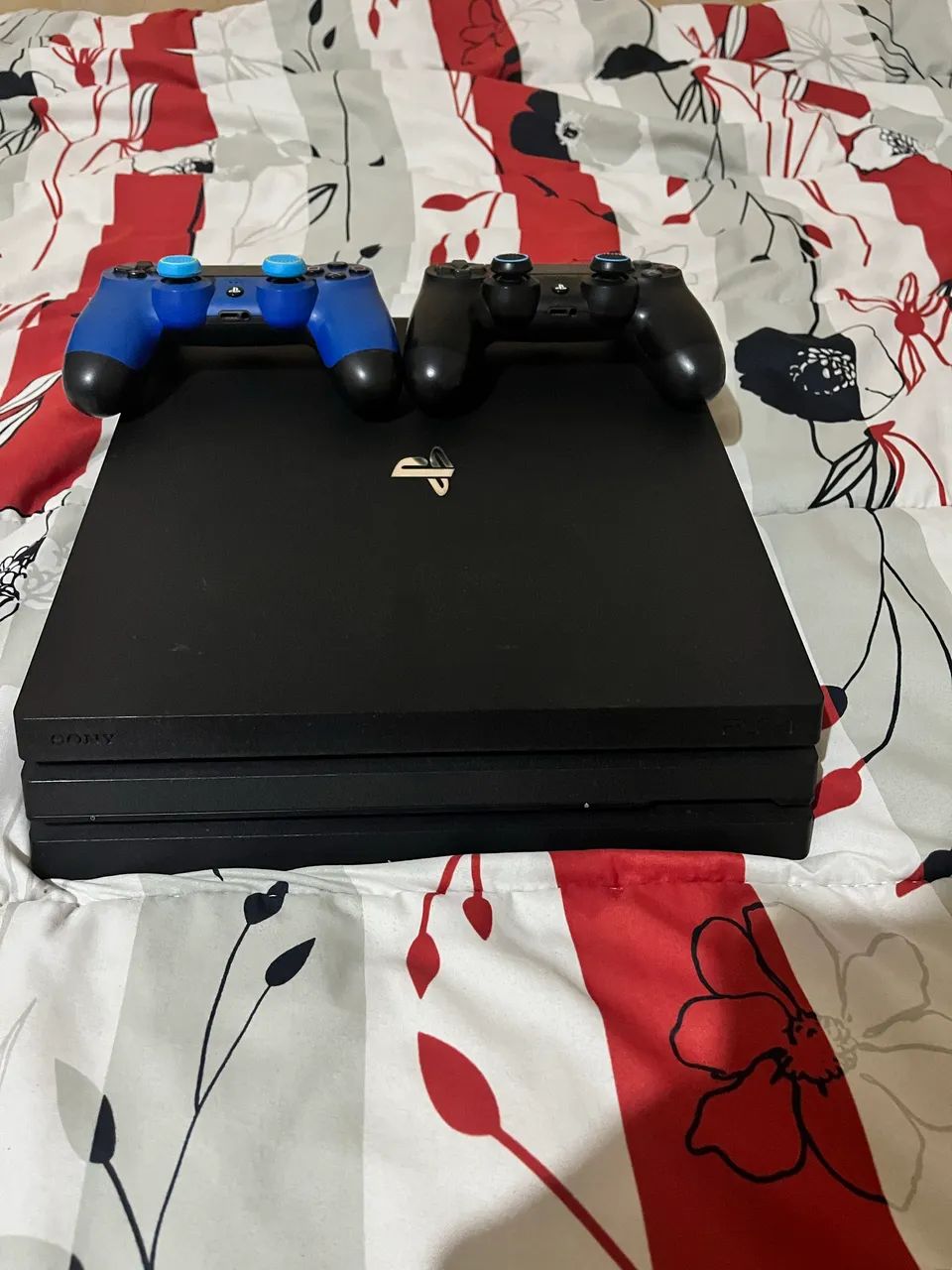 PS4 PRO 1TB - Foto 2