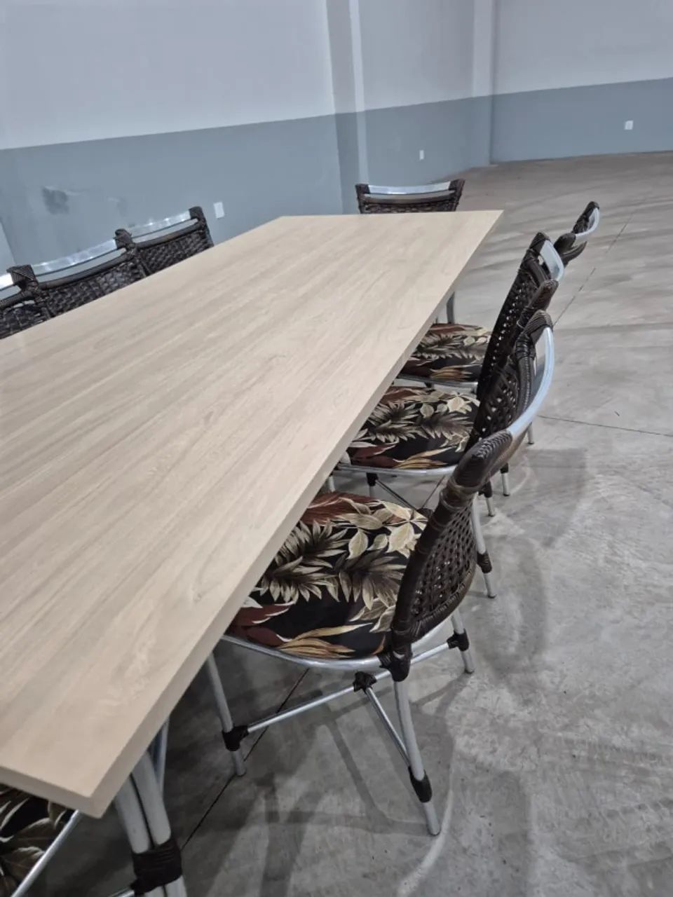 Mesa 2,50m com 10 cadeiras  - Foto 3