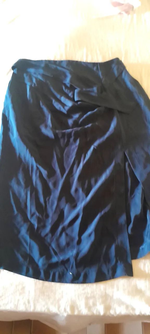 Roupas e livros - Foto 2