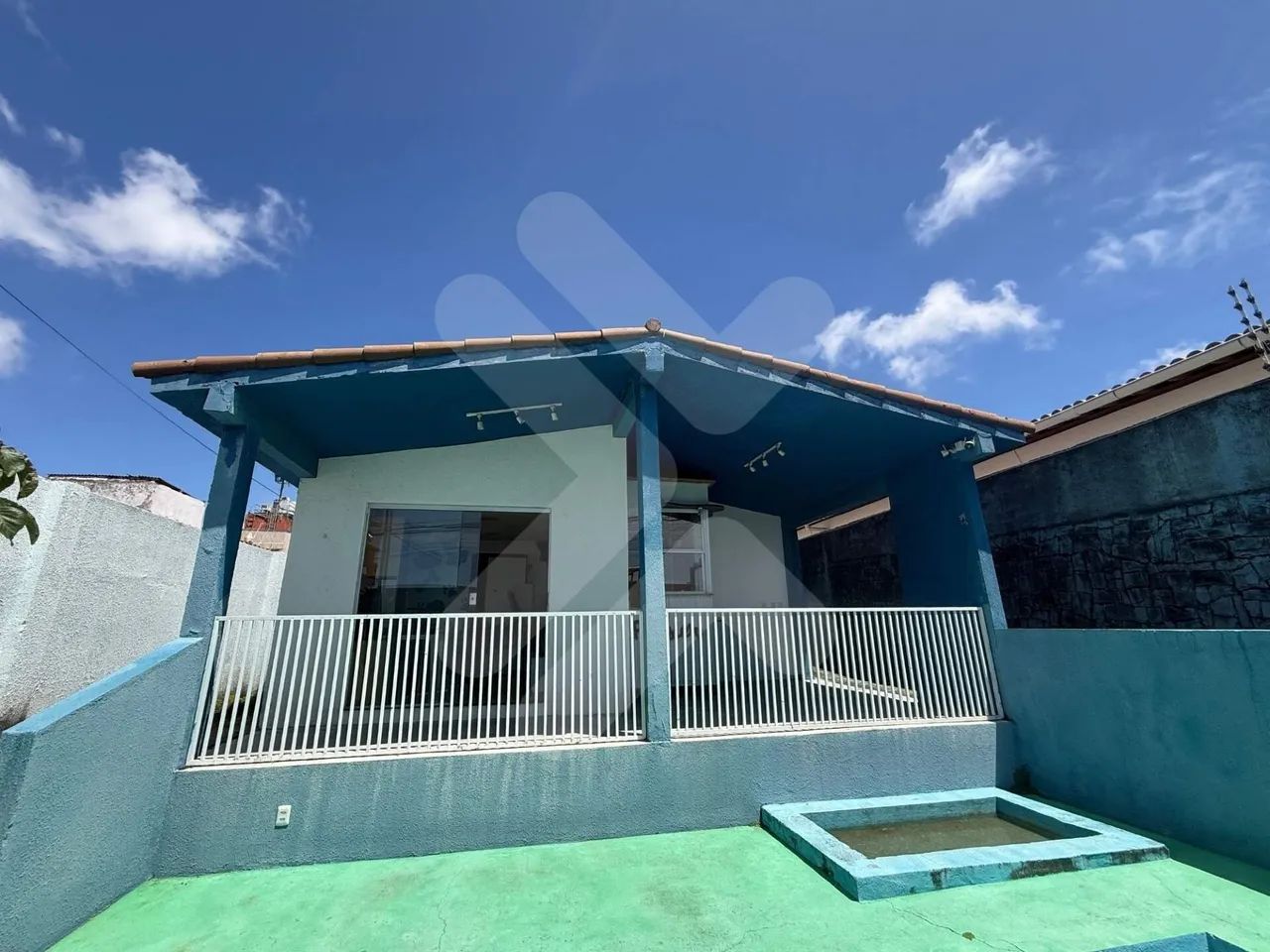 Casa Comercial à Venda em Lagoa Nova, Natal | 300 m² de Terreno