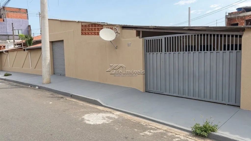 Vende casa comercial 2 quartos Jd Boa Esperança