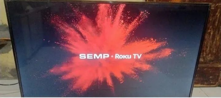 Tv 43 polegadas smart HDMI TV Semp Roku