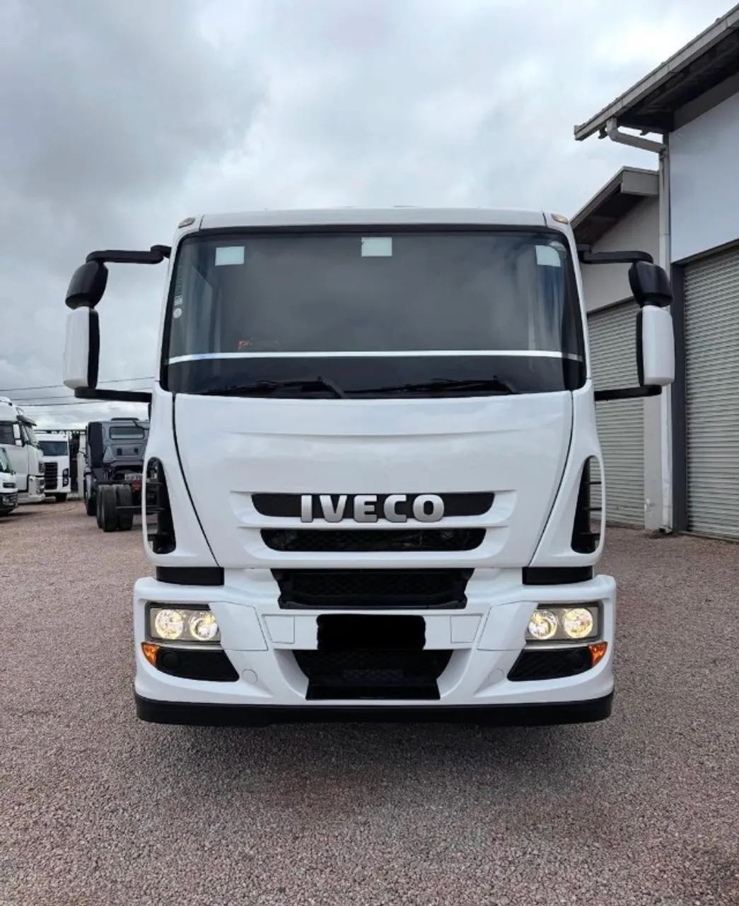 Iveco tector 240e28 Munck 35T - Foto 3