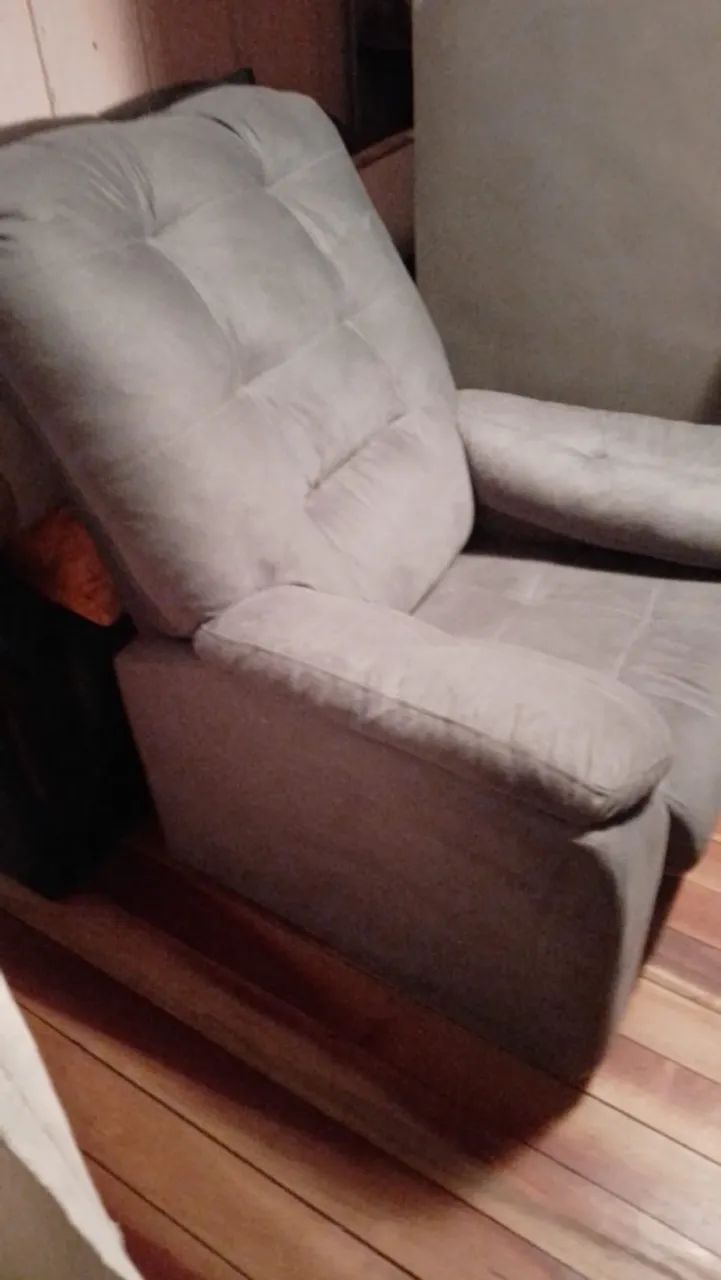 Vendo poltrona reclinável  - Foto 2