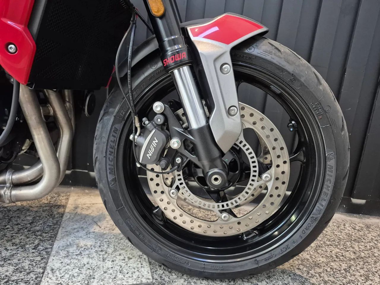 Triumph Trident 660 660 cc  - Foto 2