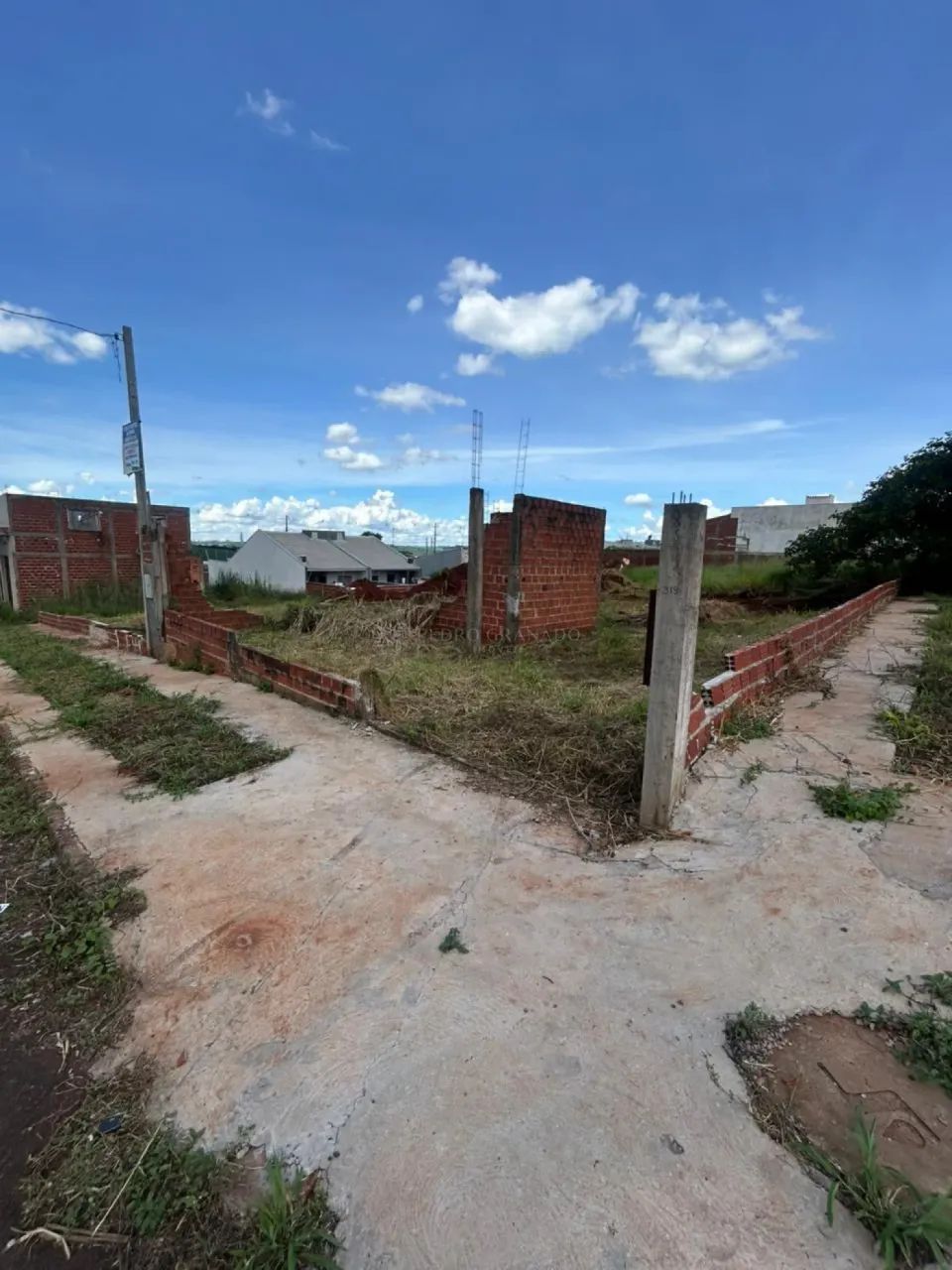 Terro de esquina comercial - Foto 2