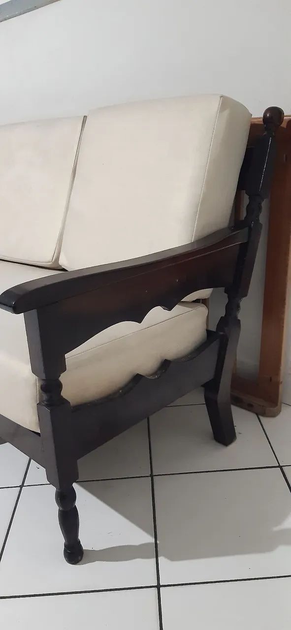 Sofá 4 Lugares Madeira Nobre Maciça Mogno Colonial - Foto 3