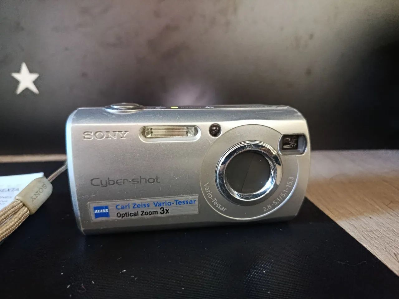 Câmera Sony digital antiga funciona 