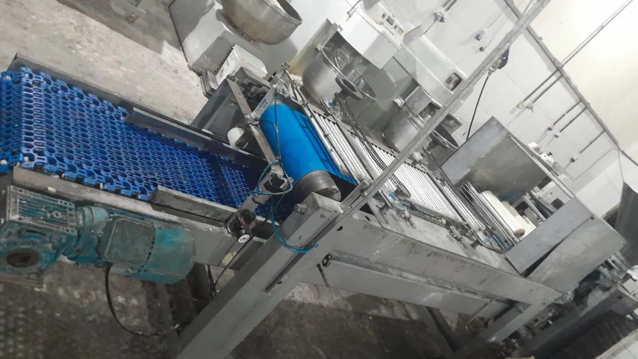 Modeladora automatica. Vendo ou troco ( *)