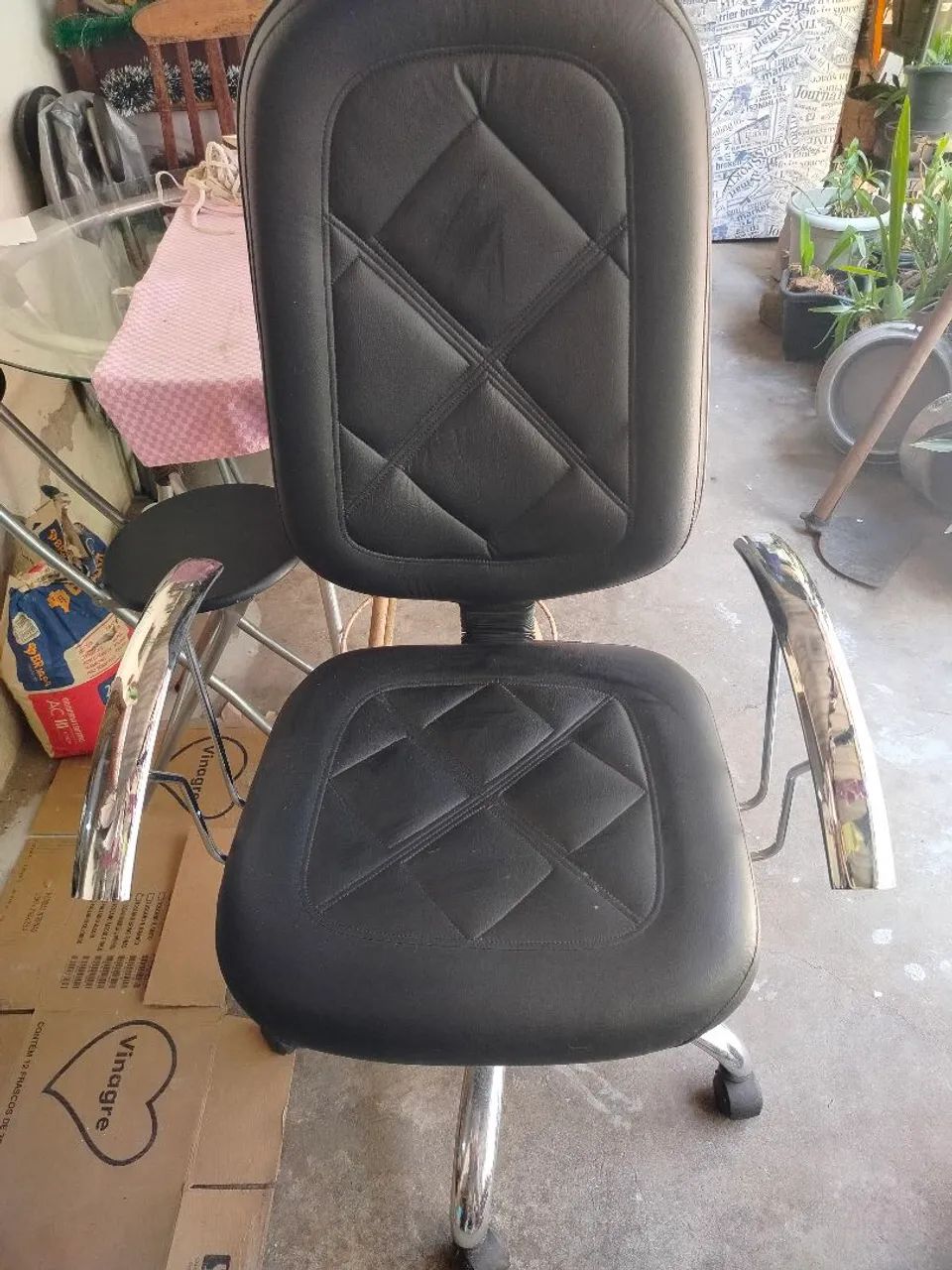 Vendo cadeira de escritorio - Foto 2