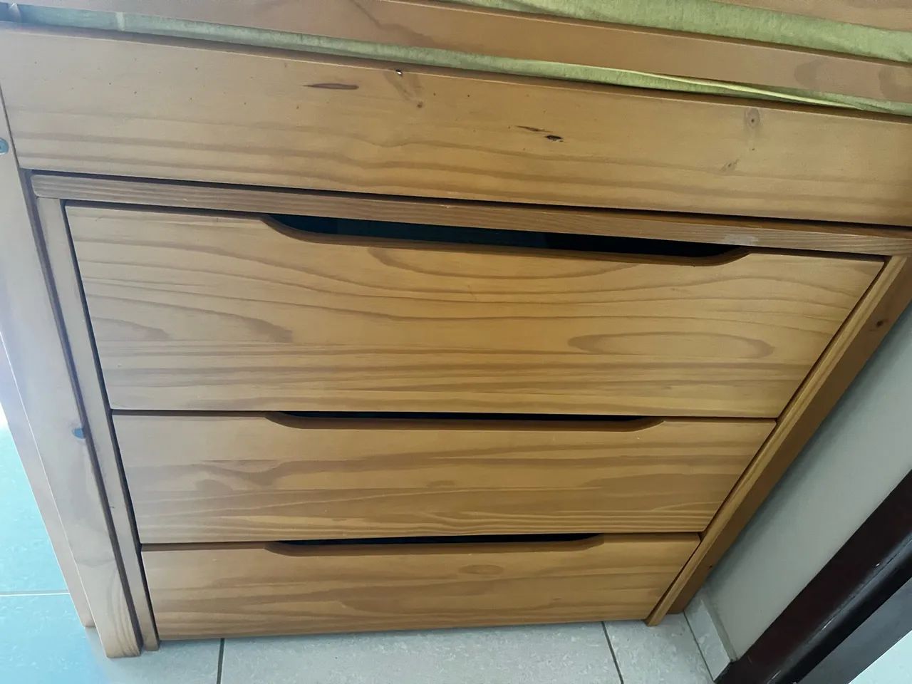 Cama em madeira tok stok