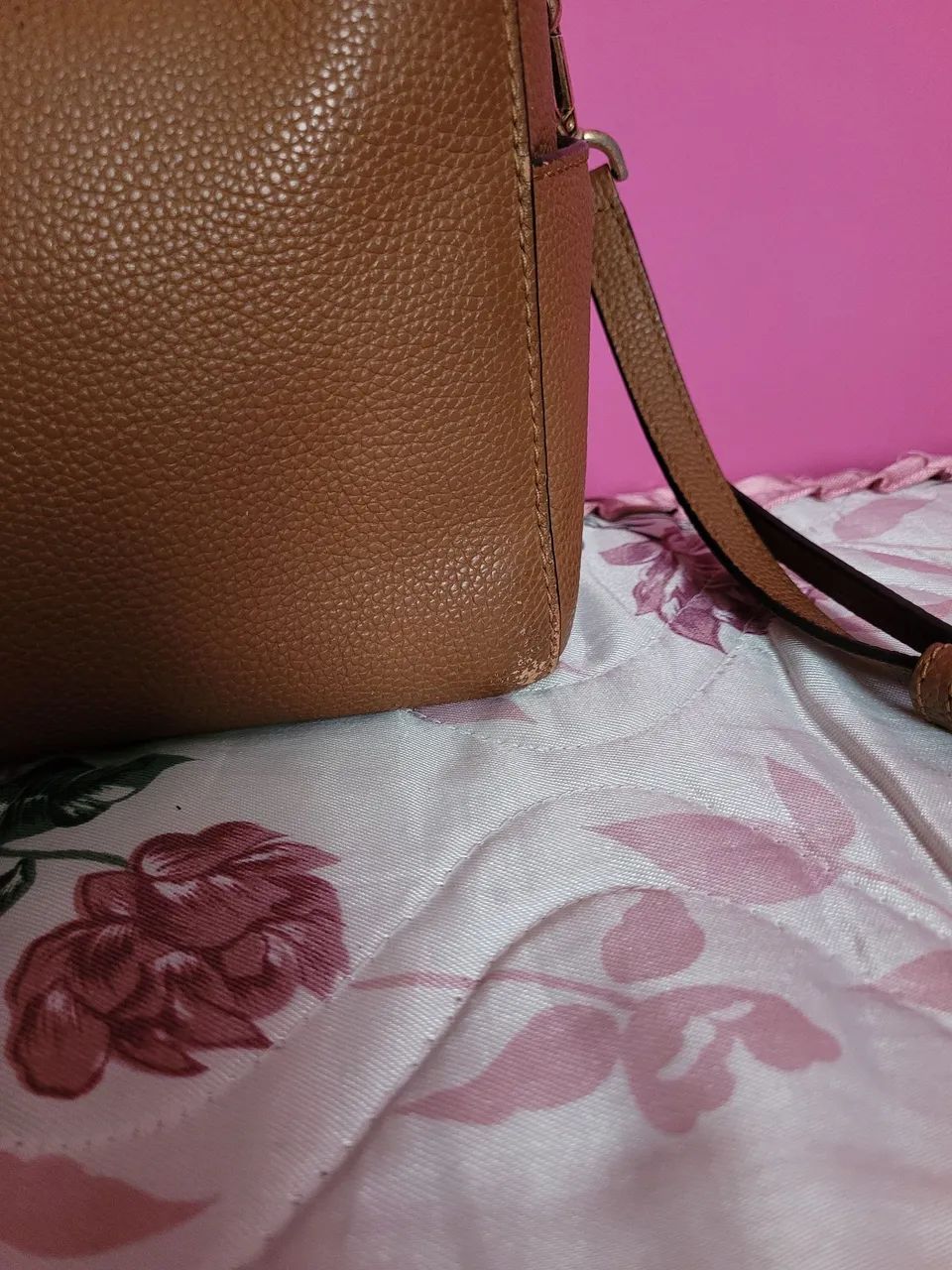 bolsa Michael Kors Mercer Medium Duffle em couro legítimo marrom - Foto 5