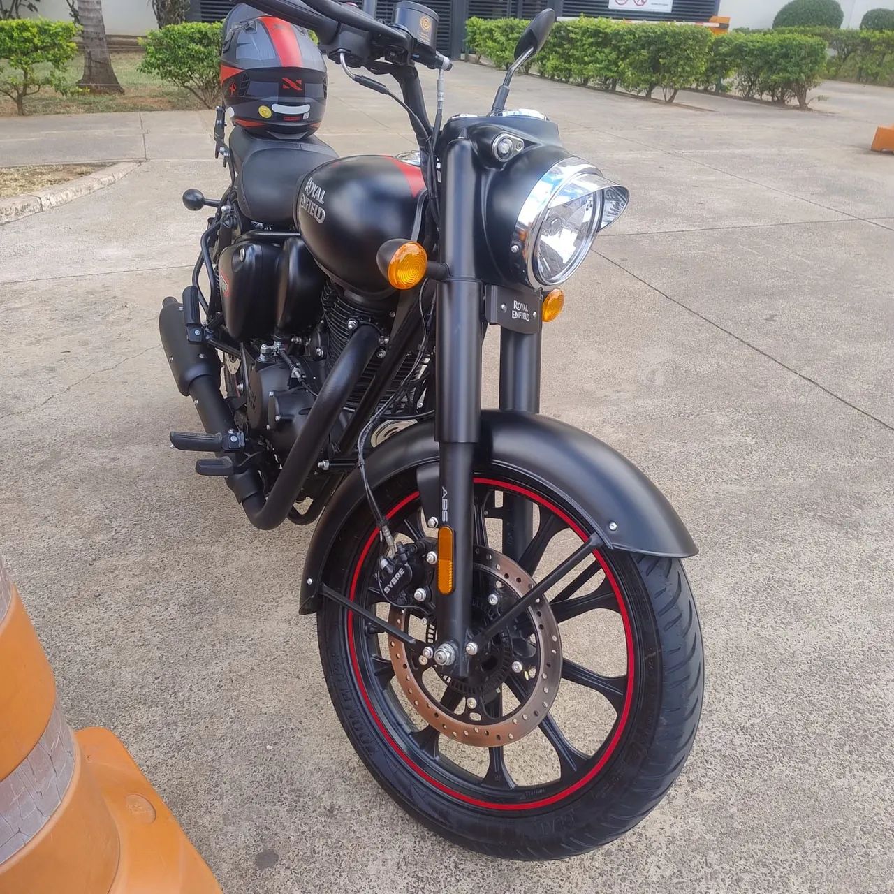 Classic Dark 350 super nova. Baixo km - Foto 3