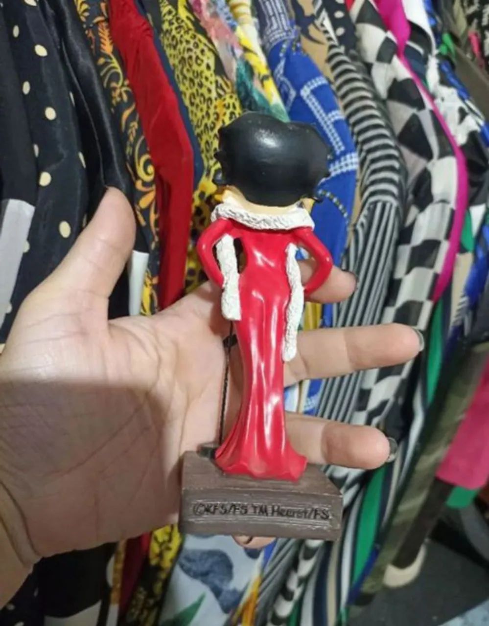 Boneca Betty Boop resina colecionador  - Foto 4