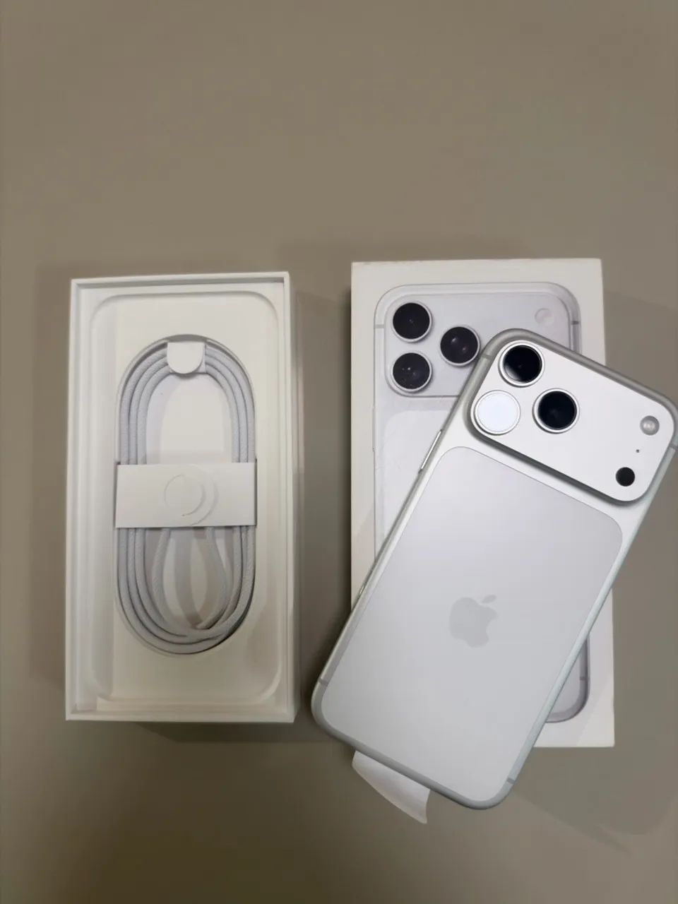 iPhone 17 Pro Max 256gb Branco - Foto 3